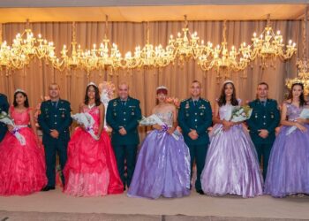 POLÍCIA MILITAR MIRIM DE JI-PARANÁ REALIZA FESTA DE 15 ANOS PARA OITO ALUNAS DO PROJETO
