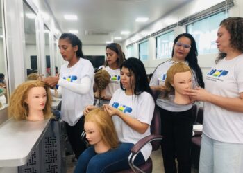 Escola Móvel de Imagem Pessoal do Idep está com inscrições abertas para cursos em Guajará-Mirim até sexta-feira, 18