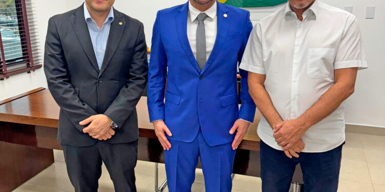 Ribeiro do Sinpol fortalece laços institucionais com Assembleia Legislativa do Acre