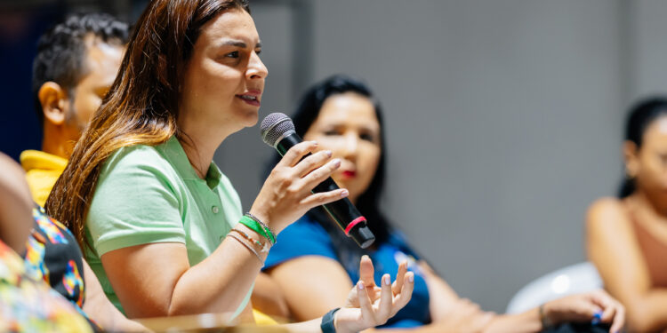 Mariana Carvalho desmente boatos que tentam confundir servidores temporários