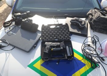 JI-PARANÁ – POLÍCIA MILITAR AGE RÁPIDO, PRENDE SUSPEITO DE FURTOS E RECUPERA OBJETOS