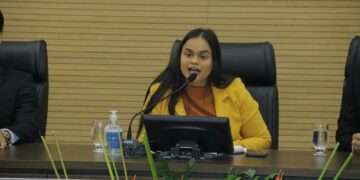Cobrança de Dra. Taíssa garante inclusão da pavimentação da RO-420 em projeto de financiamento