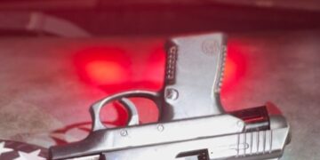 OPERAÇÃO PROTETOR DAS FRONTEIRAS: POLÍCIA APREENDE ARMA ILEGAL EM BAR NO DISTRITO DE VISTA ALEGRE DO ABUNÃ