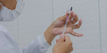 Ainda dá tempo de tomar a vacina da gripe? Semusa explica e tira dúvidas