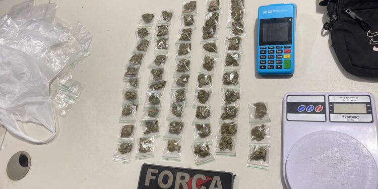 Barbearia era usado como ponto de venda de droga