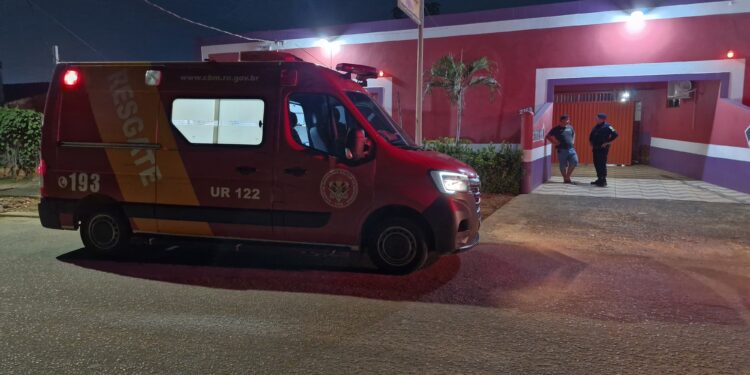 No quarto de motel homem não resistiu e morreu