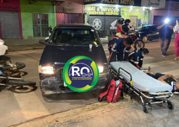 Motociclista fica ferido ao colidir com carro na zona sul