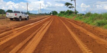 Estrada RO-459 no Garimpo Bom Futuro recebe obras de recuperação após indicação do deputado Alex Redano
