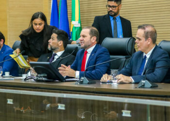 Deputados aprovam projeto que reduz 182 cargos comissionados na Assembleia Legislativa