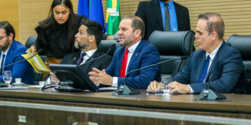 Deputados aprovam projeto que reduz 182 cargos comissionados na Assembleia Legislativa