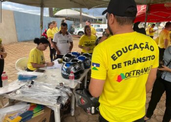 Ação do Detran-RO promove troca de capacetes para motociclistas e reforça compromisso de trânsito seguro