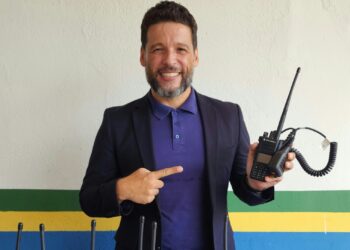 Deputado Camargo entrega 23 rádios comunicadores para a Polícia Militar de Ariquemes
