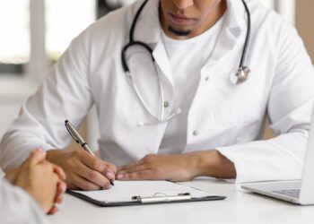 Contratação de médicos fortalece atendimento nos municípios”, diz deputada Cláudia de Jesus