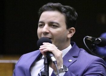 Projeto prevê detenção e multa para quem organizar grandes eventos sem licença ambiental