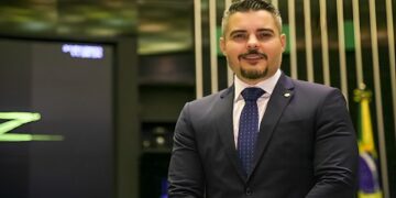 Deputado Thiago Flores declara posição contrária ao PL 4614/2024 e reforça compromisso com pessoas com deficiência em semana de conscientização