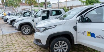 Prefeito Hildon Chaves entrega oito veículos para distritos e reafirma compromisso com a população