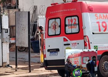 Homem é socorrido ao JPII após cai de andaime