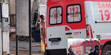 Homem é socorrido ao JPII após cai de andaime