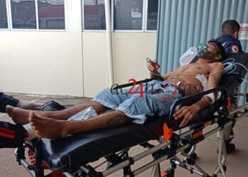 Homem é esfaqueado pela namorada ao tentar intervir em briga