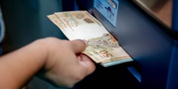 Mais de R$ 400 milhões são aplicados pelo governo de RO na economia com 13º e salário de dezembro