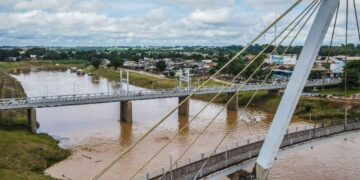 Nível do Rio Acre continua subindo e deve atingir 10 metros até meio-dia, diz Defesa Civil