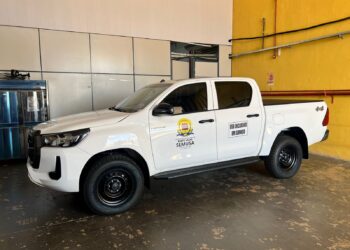 Prefeitura entrega caminhonete para reforçar combate às endemias em áreas rurais de Porto Velho