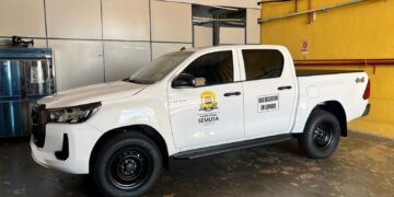 Prefeitura entrega caminhonete para reforçar combate às endemias em áreas rurais de Porto Velho