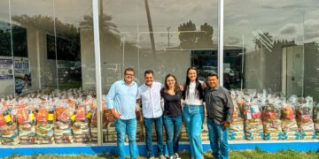Deputado Cássio Gois entrega mais de 300 cestas básicas em Ministro Andreazza em projeto de Natal