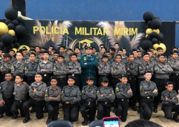 Formatura da Turma de 2024 da Polícia Militar Mirim Marca Evento Solene em Guajará-Mirim
