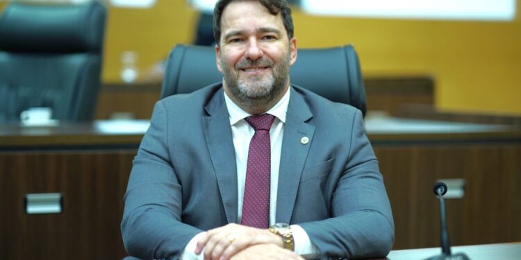 Deputado Alex Redano parabeniza Ariquemes pelo destaque no Selo Unicef