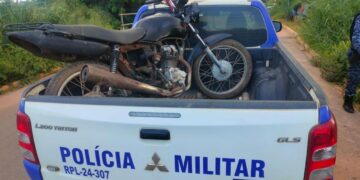 10º BPM – POLÍCIA MILITAR RECUPERA MOTOCICLETA FURTADA E APREENDE OBJETOS EM ALTA FLORESTA D’OESTE