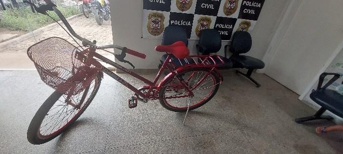 Em Ariquemes Polícia Militar prende casal por furto e recupera bicicleta