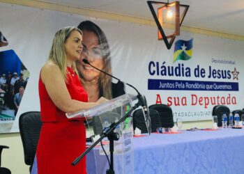 Deputada Cláudia de Jesus celebra sanção de lei que cria o Calendário da Mulher em Rondônia