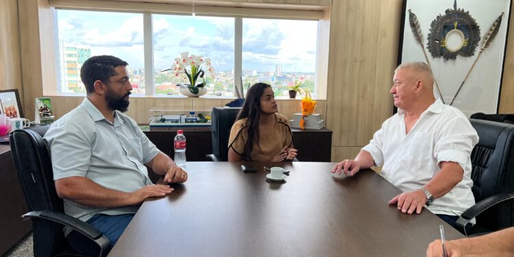 Deputada Dra. Taissa recebe prefeito de Alvorada do Oeste para dialogar sobre demandas locais