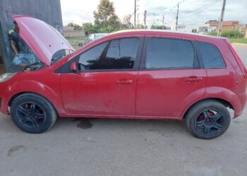 Polícia Militar recupera carro furtado em Ariquemes