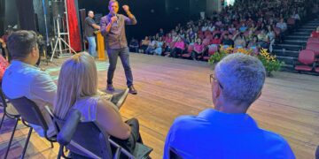 Cássio Gois fortalece a educação de toda a rede municipal com uniformes escolares em Cacoal e Ministro Andreazza