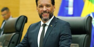 Projeto do deputado Delegado Camargo garante espaços acessíveis em locais com praças de alimentação
