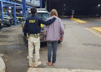 Em Vilhena-RO, PRF resgata idoso que vagava a esmo pela Rodovia