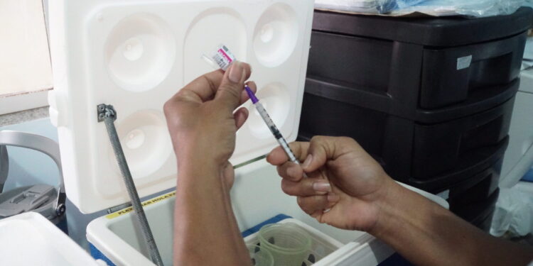 Vacinação contra gripe é recomendada à população como medida no combate às doenças respiratórias em Rondônia