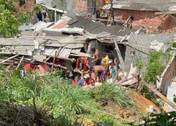 “O último refúgio”: pai e filha são encontrados mortos e abraçados em deslizamento de terra no bairro Redenção