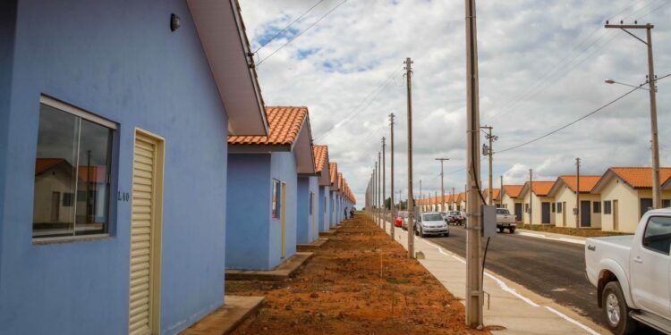 Rondonienses com renda de até R$ 8 mil podem realizar sonho da casa própria