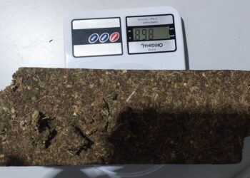 POLÍCIA MILITAR REALIZA PRIMEIRA APREENSÃO DE DROGAS DO ANO E CONDUZ SUSPEITOS EM VILHENA