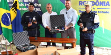 Governo de RO entrega pacote de investimentos com mais de 30 veículos e cerca de 600 equipamentos para a PM
