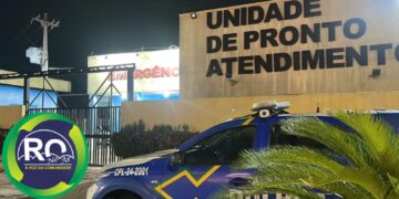 Homem é baleado em frente de residência
