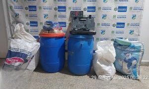 PM apreende cerca de 5 kg de drogas, 100 kg de cobre e arma de fogo em Ariquemes