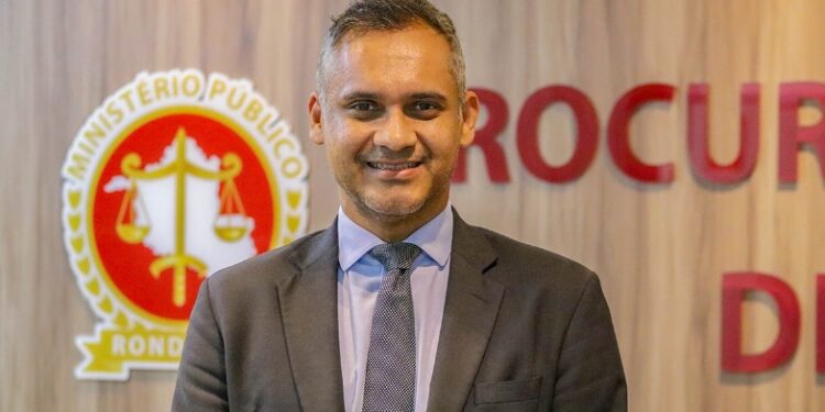 Alexandre Jésus de Queiroz Santiago é eleito Procurador-Geral de Justiça com ampla aprovação