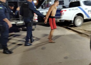 Usuário de droga tentou bater na mãe e foi para central de polícia