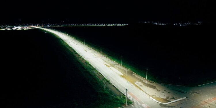 Prefeitura de Porto Velho entrega iluminação da Avenida Santos Dumont