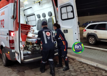 Pai é conduzido a central de polícia após sangrar o próprio filho
