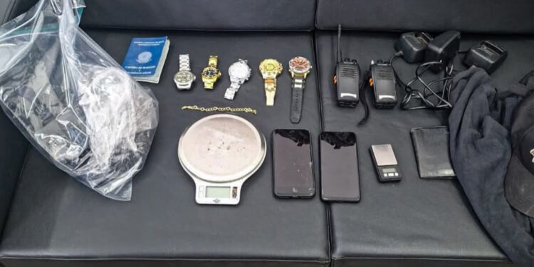 OPERAÇÃO CONJUNTA DAS FORÇAS POLICIAIS PRENDE SUSPEITOS DE HOMICÍDIO E APREENDE ARMAS
